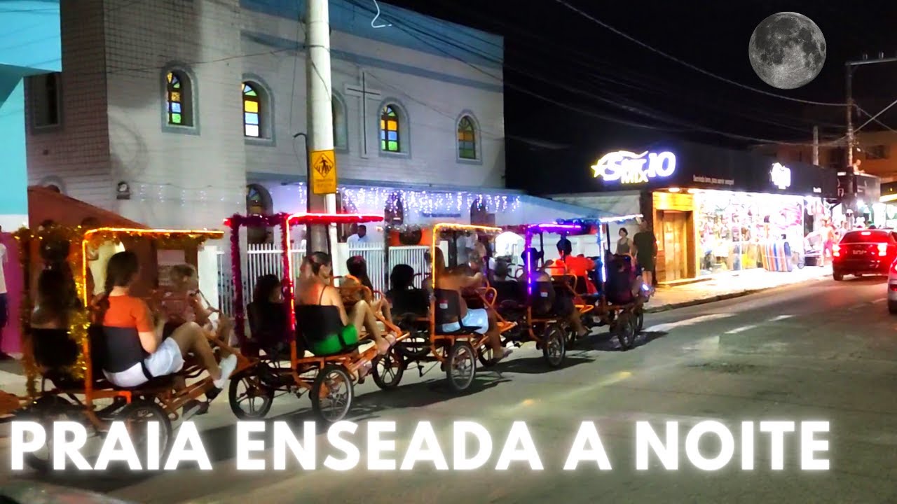PRAIA DE ENSEADA A NOITE