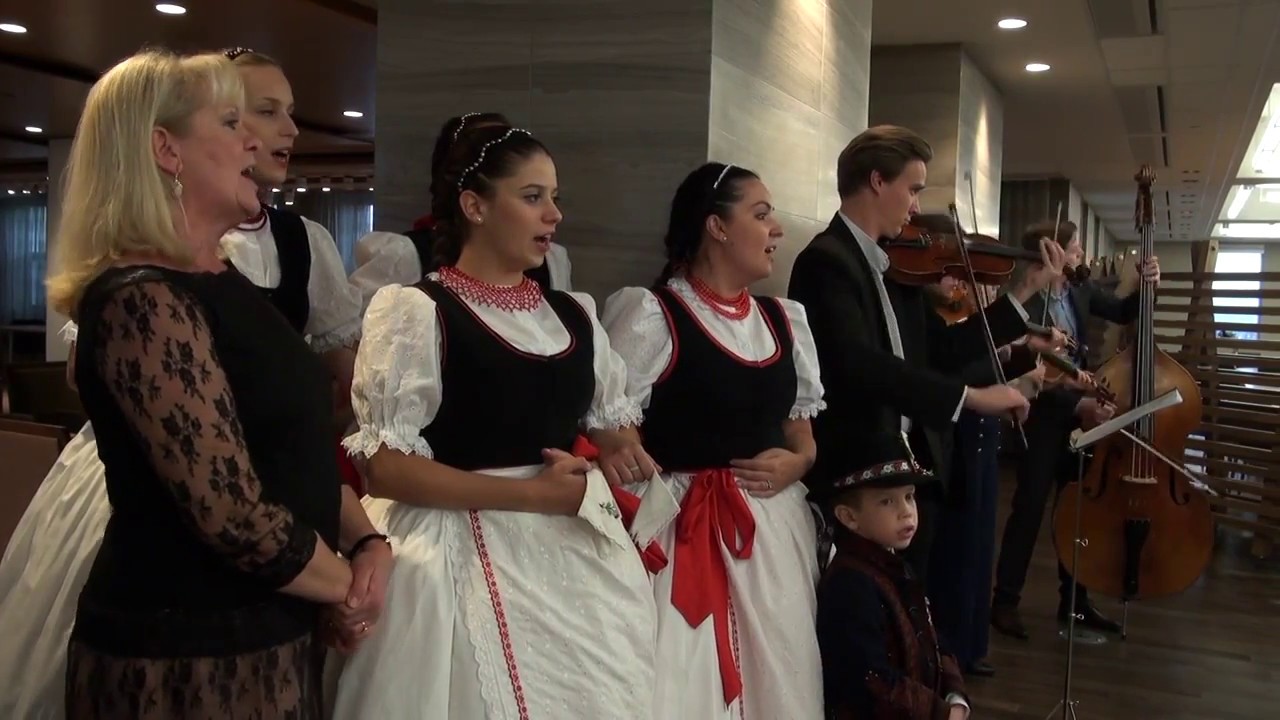Csillagszemű Táncegyüttes Edmontonban