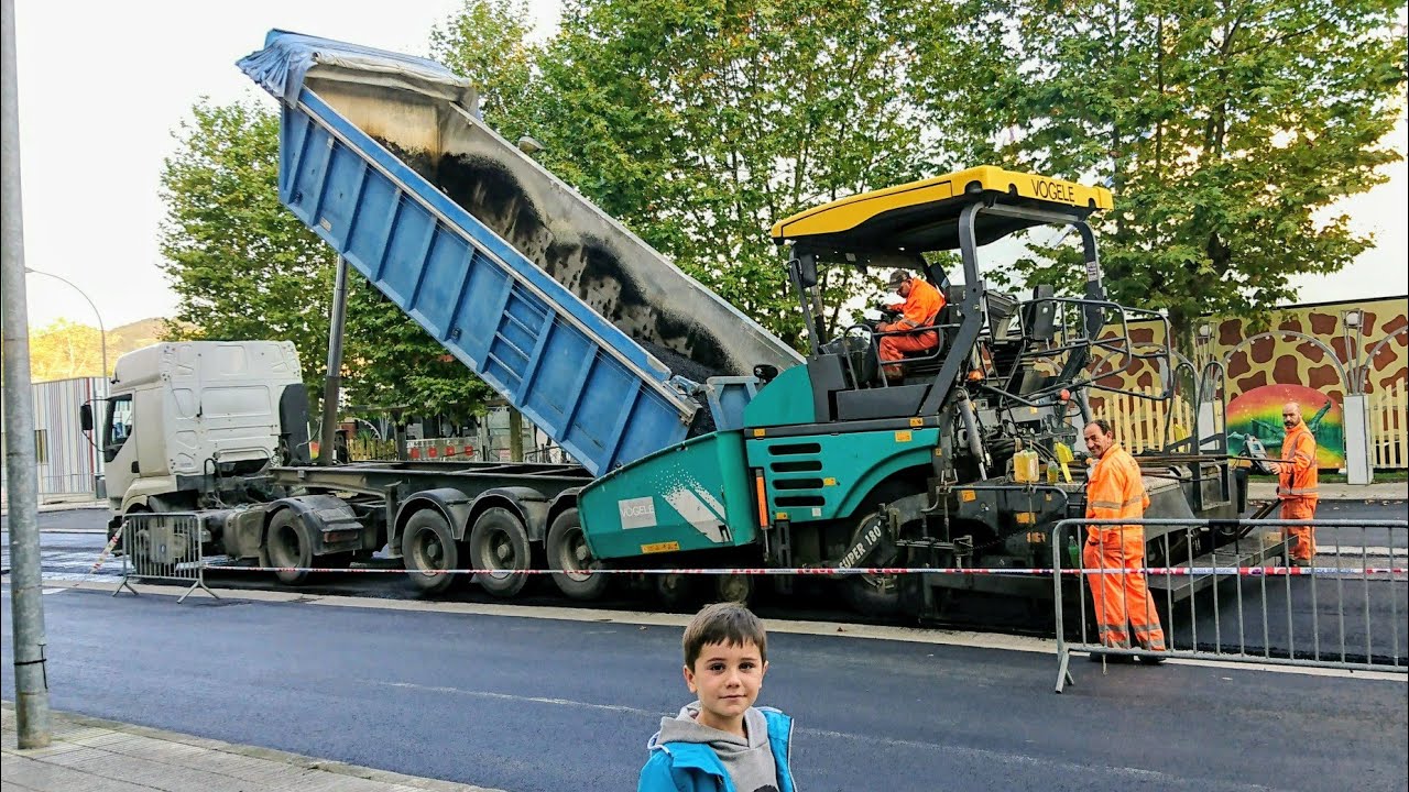 CÓMO SE ASFALTA y REPARA UNA CARRETERA O PAVIMENTO | MODERNA MAQUINARIA para ASFALTAR TRABAJANDO
