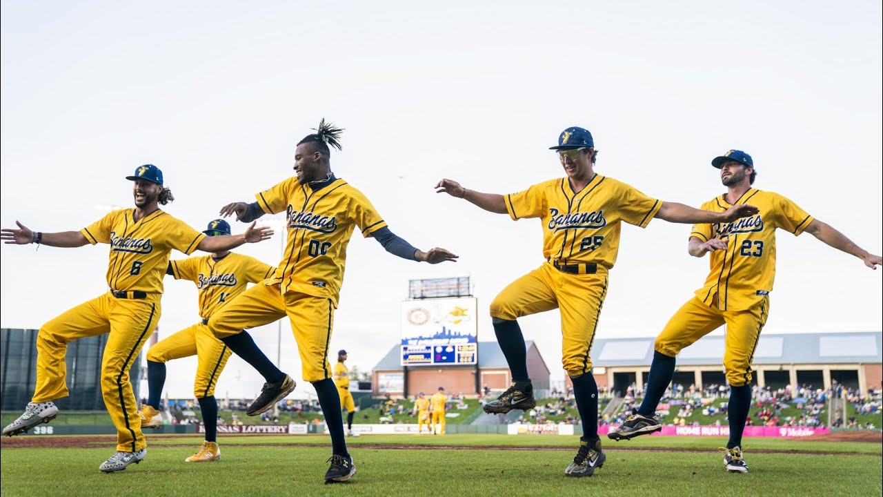 Savannah Bananas, Best Entertainment & Dancing! Lowcountry Must Do! “And it was all yellow!”
