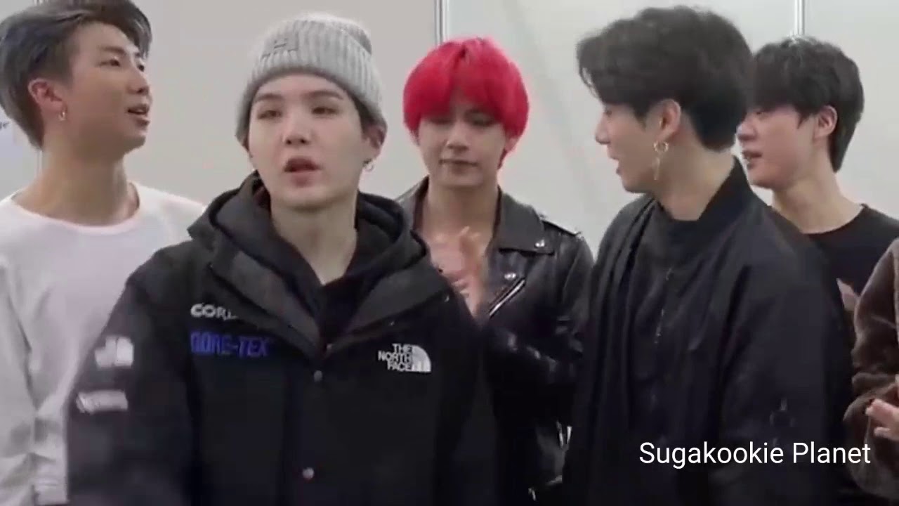 Yoonkook flirting discreetly