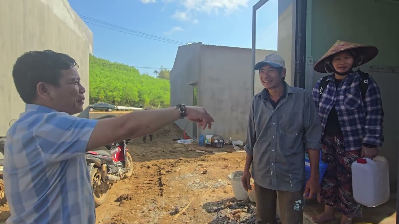 Thăm 36 căn nhà được sự hỗ trợ của Nhà Nước!