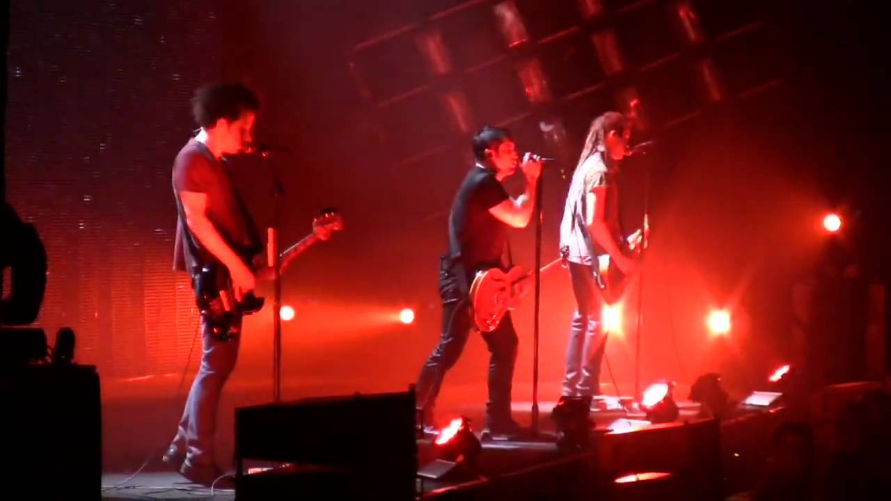 Nine Inch Nails - Echoplex (live from Sacramento)