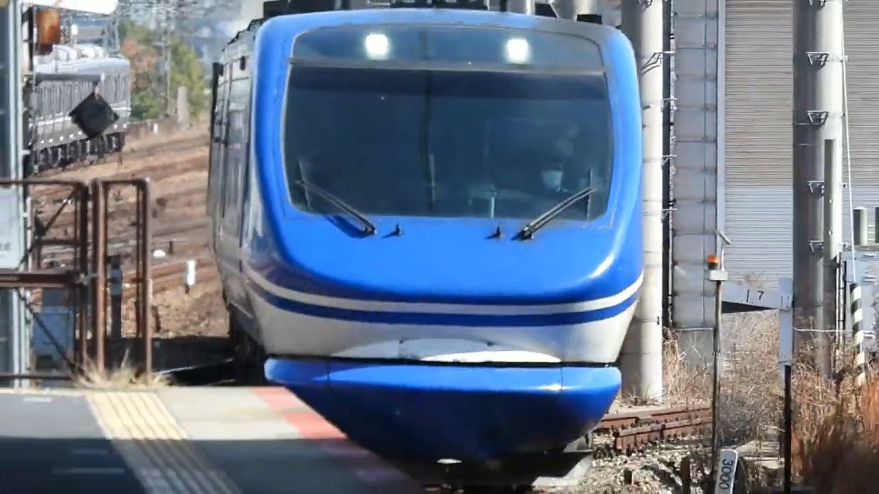 HOT7000系　[特急]スーパーはくと7号倉吉行き　尼崎駅通過