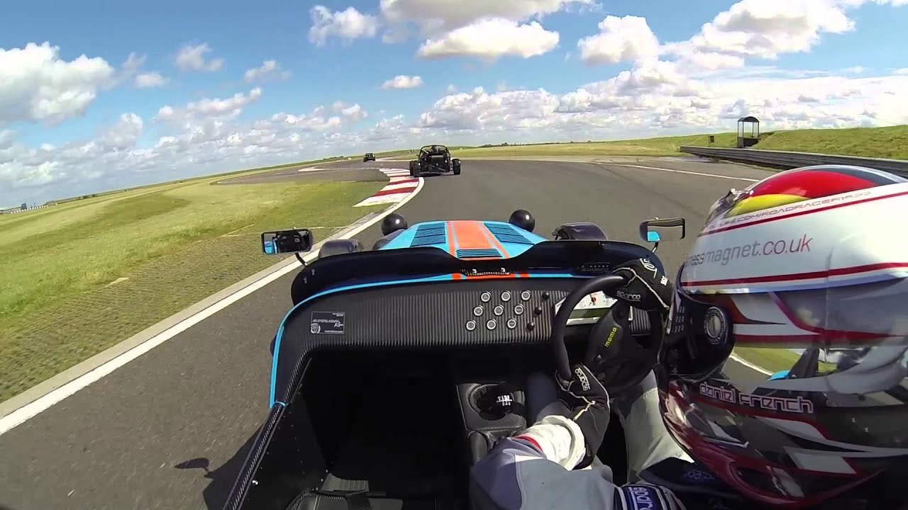 Caterham R500 vs Ariel Atom(s) Track Battle at Bedford Autodrome