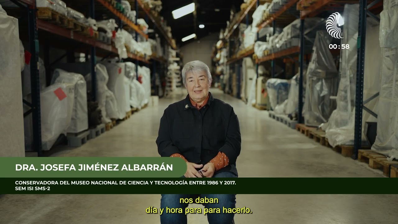 Microscopio electrónico de barrido ISI SMS-2 de la colección del MUNCYT