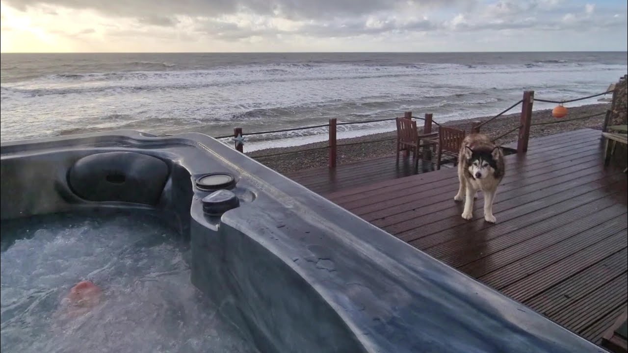 Sherpa's Beach Holiday pt 2 | First Time In A Hot Tub!