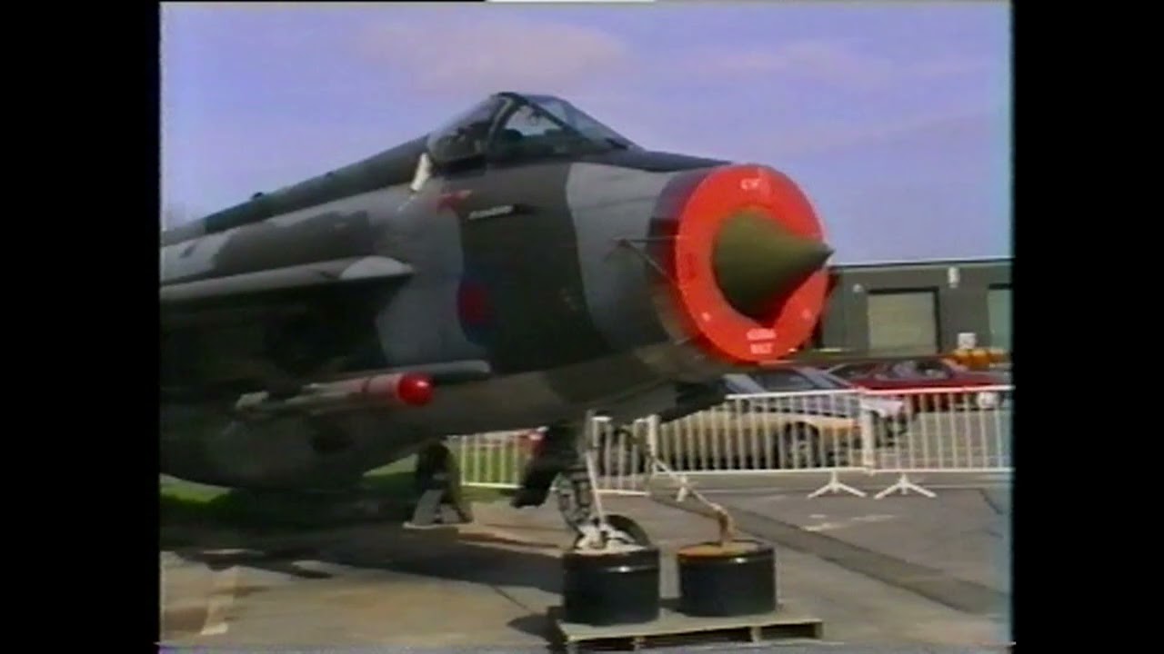 lightning XR753:  RAF Leeming...3rd May, 1989