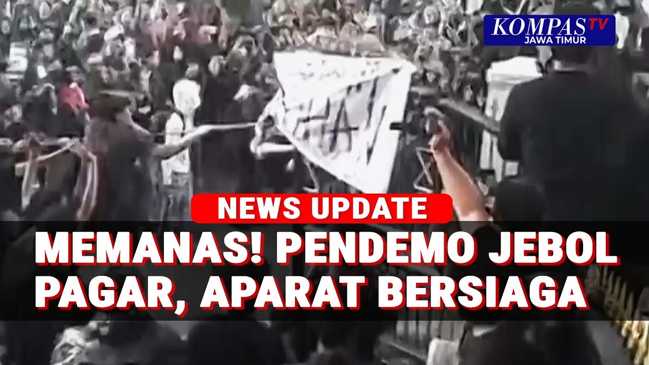 Demo Ricuh! Polisi Siagakan Water Cannon Usai Massa Aksi Jebol Pagar DPRD Sumut