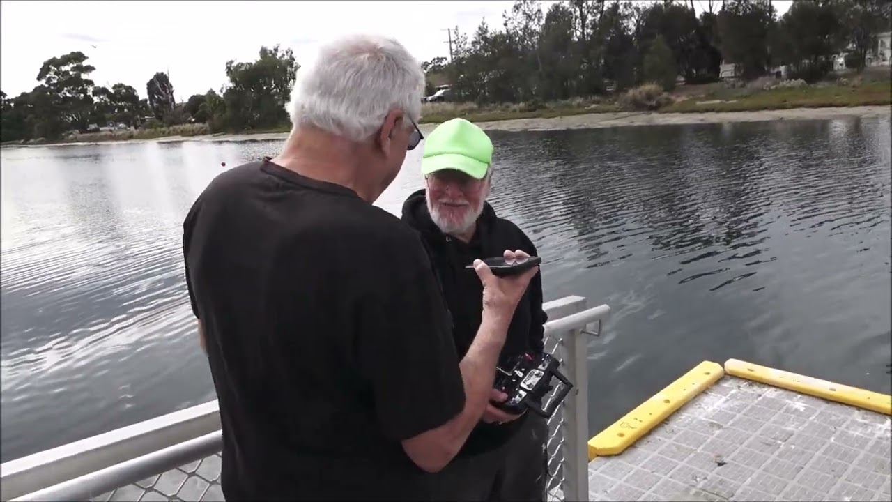RC Airboats etc at Laudedale Canal