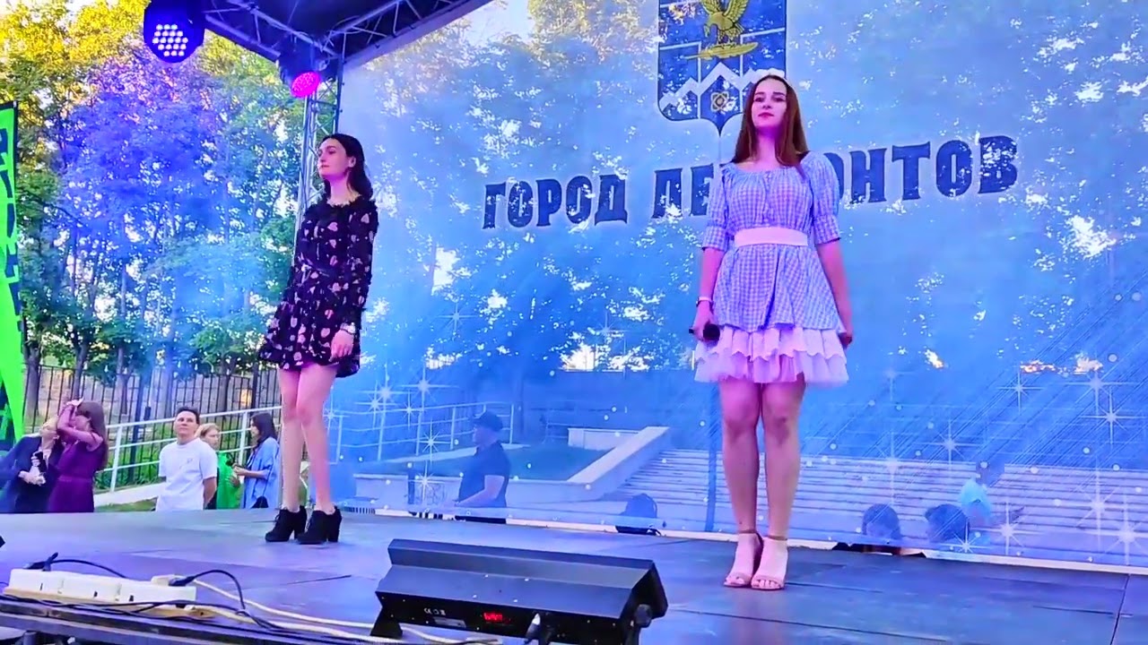 Алина Кунц, Арина Сметская   Белая ночь 02 07 2022 День молодёжи