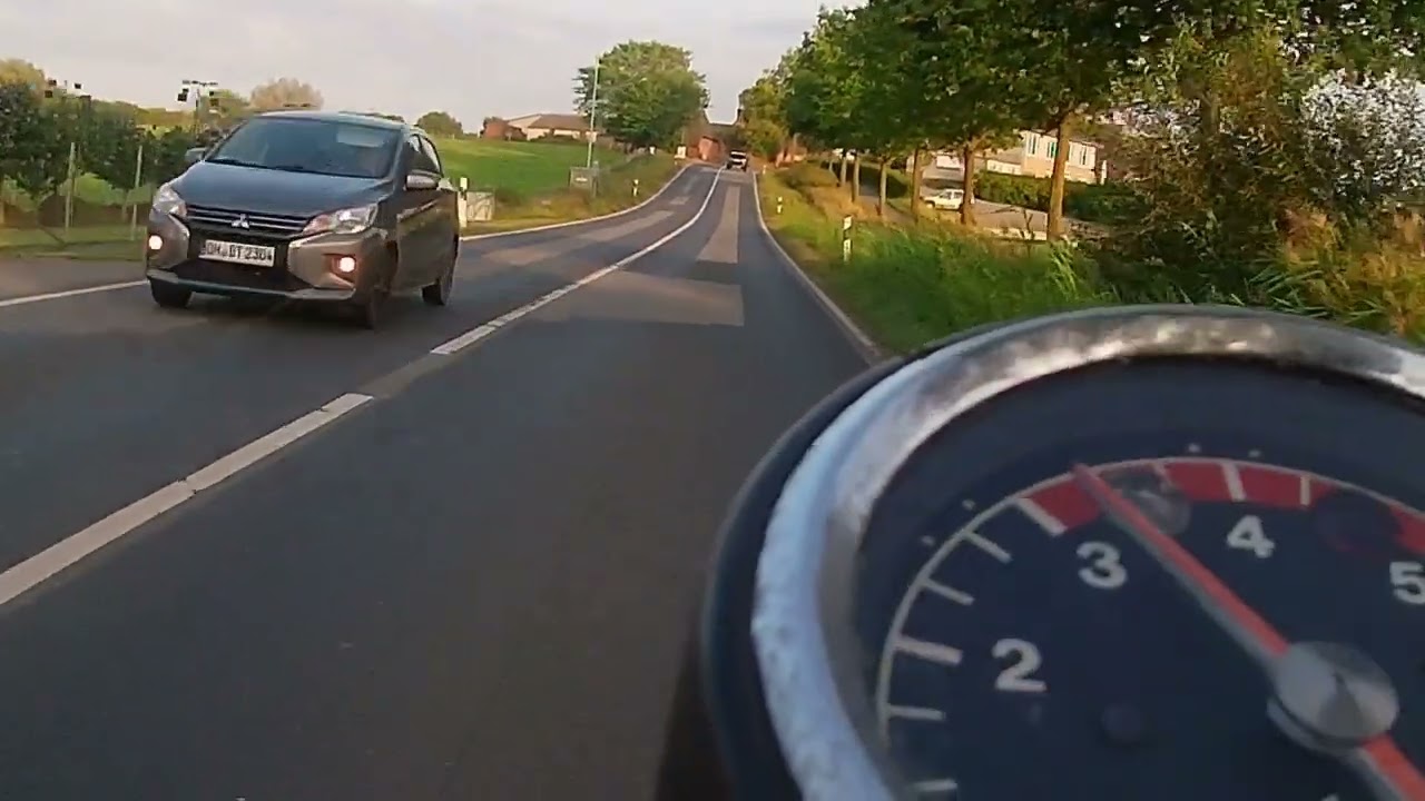 MZ ETZ 250 - Restaurierung nach 20 Jahren: Feierabendfahrt mit Abendsonne RAW - ohne Worte (22)