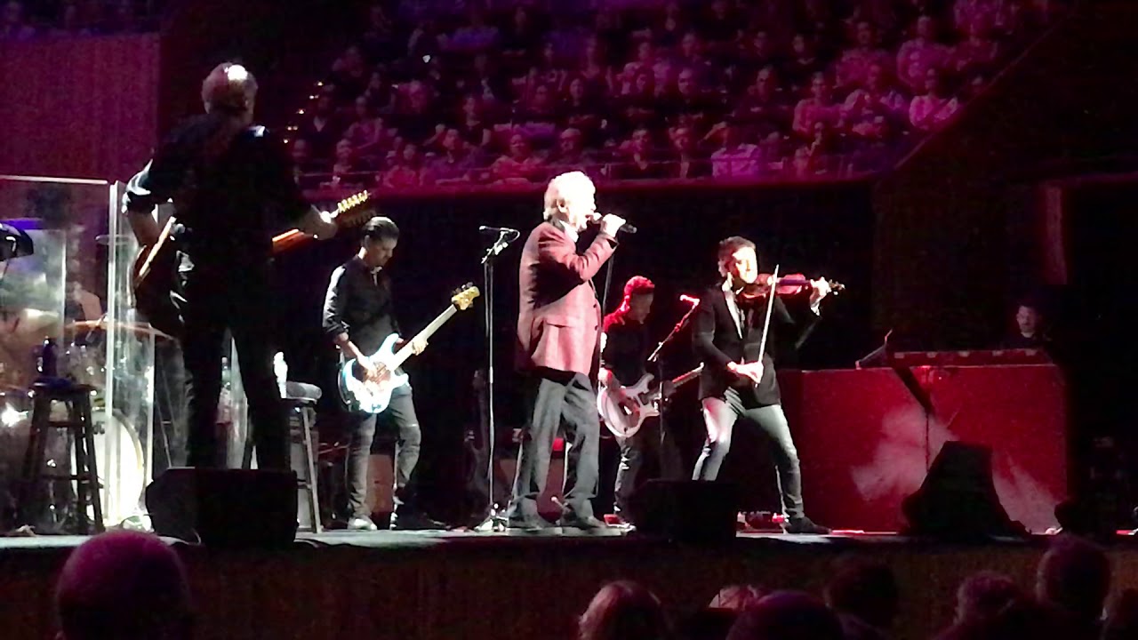 Air Supply featuring Patrick Roberts 'Love and Other Bruises' - Sydney Opera House