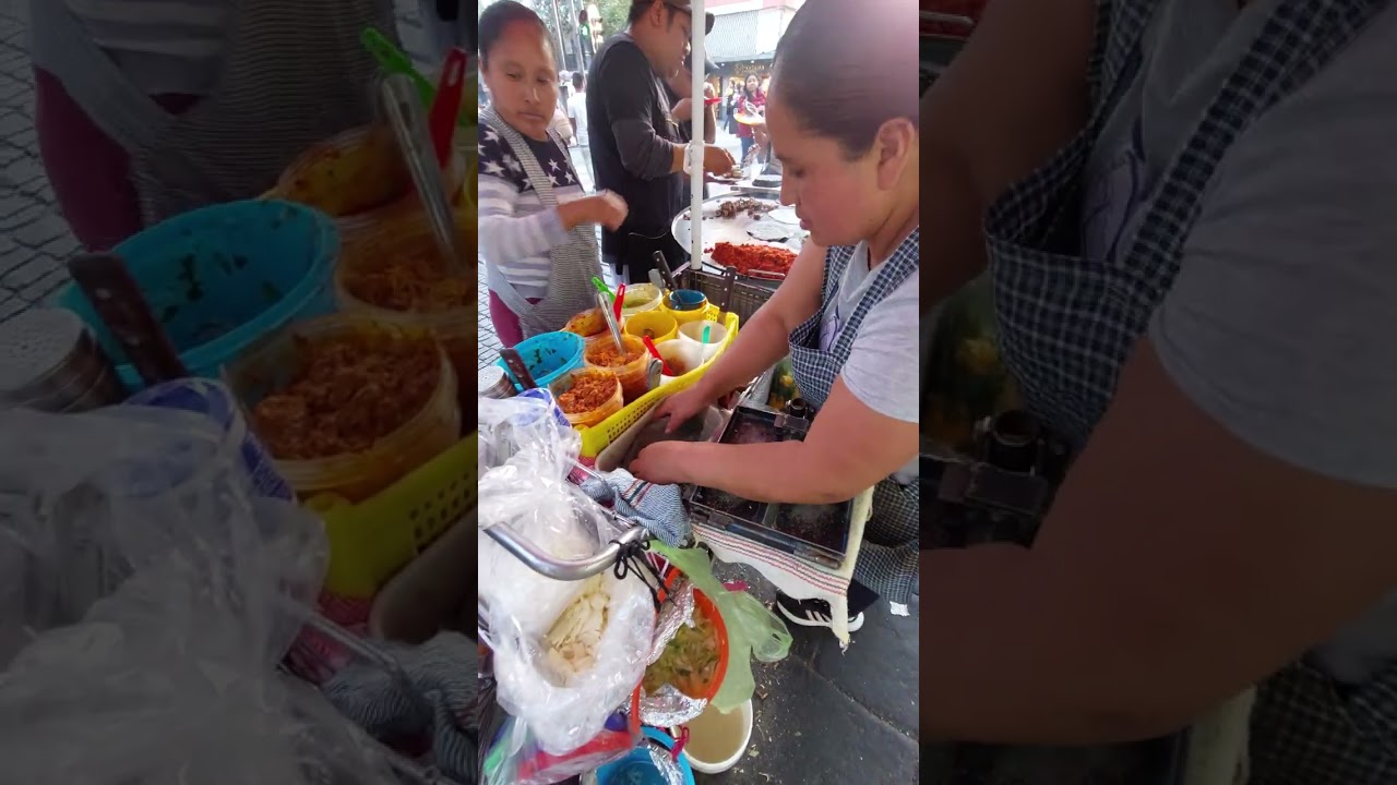 Comida mexicana en las calles de la ciudad de México 