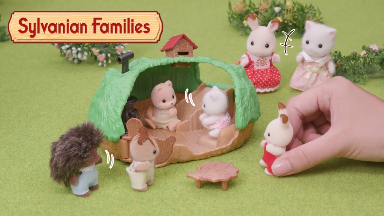 The Forest Hideout 🏕 Toy Play | Sylvanian Families