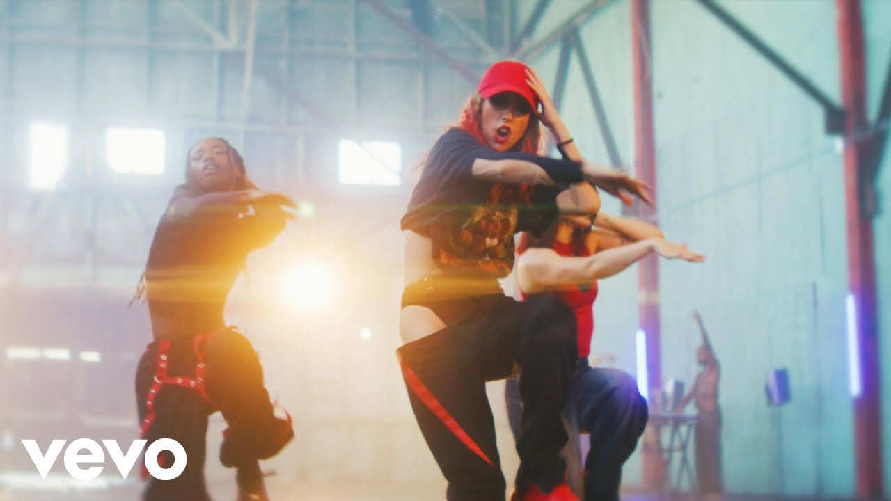 Juliette Irons - Broken Record (Official Music Video)