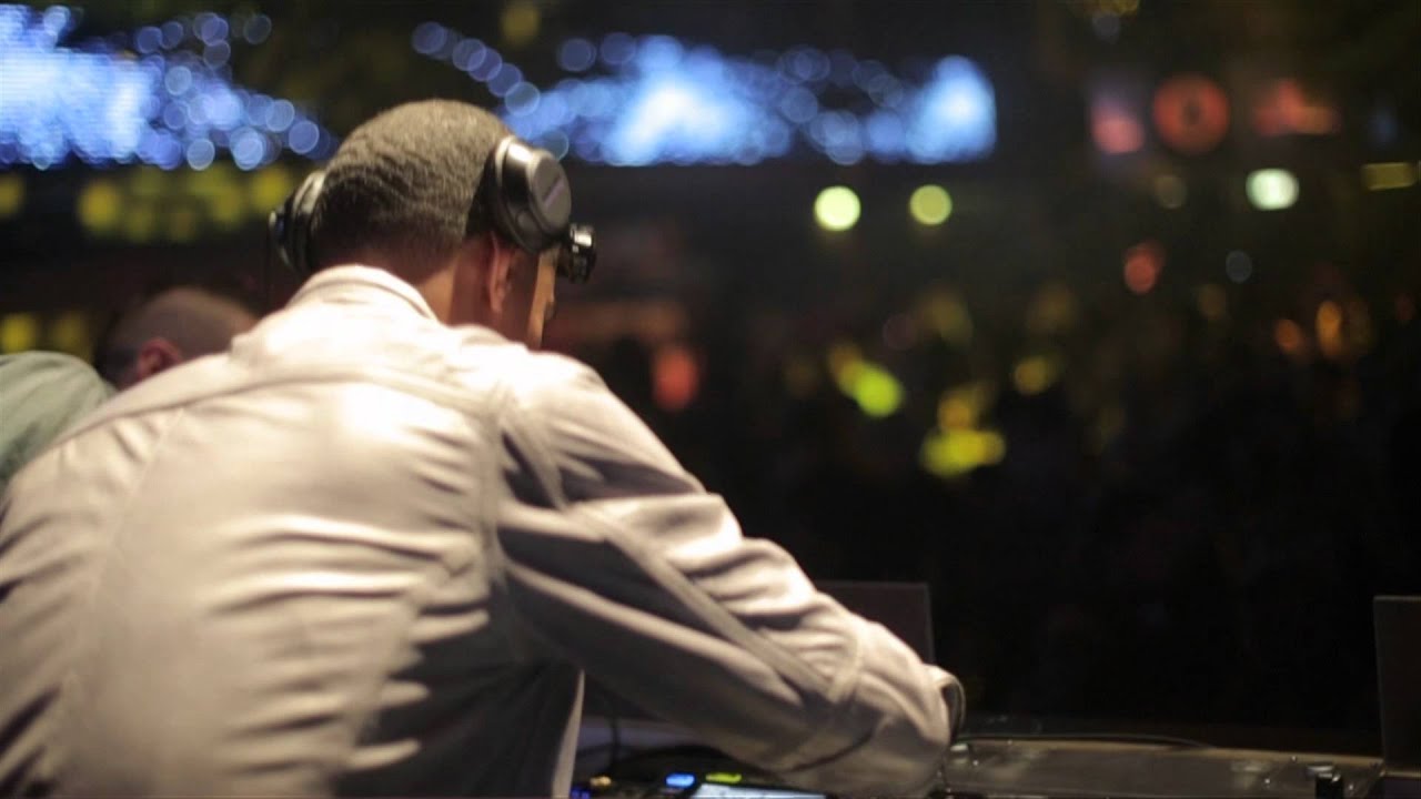 Styles&Co. - Someone Loves You (Feat. Damaru & Jennifer Cooke)