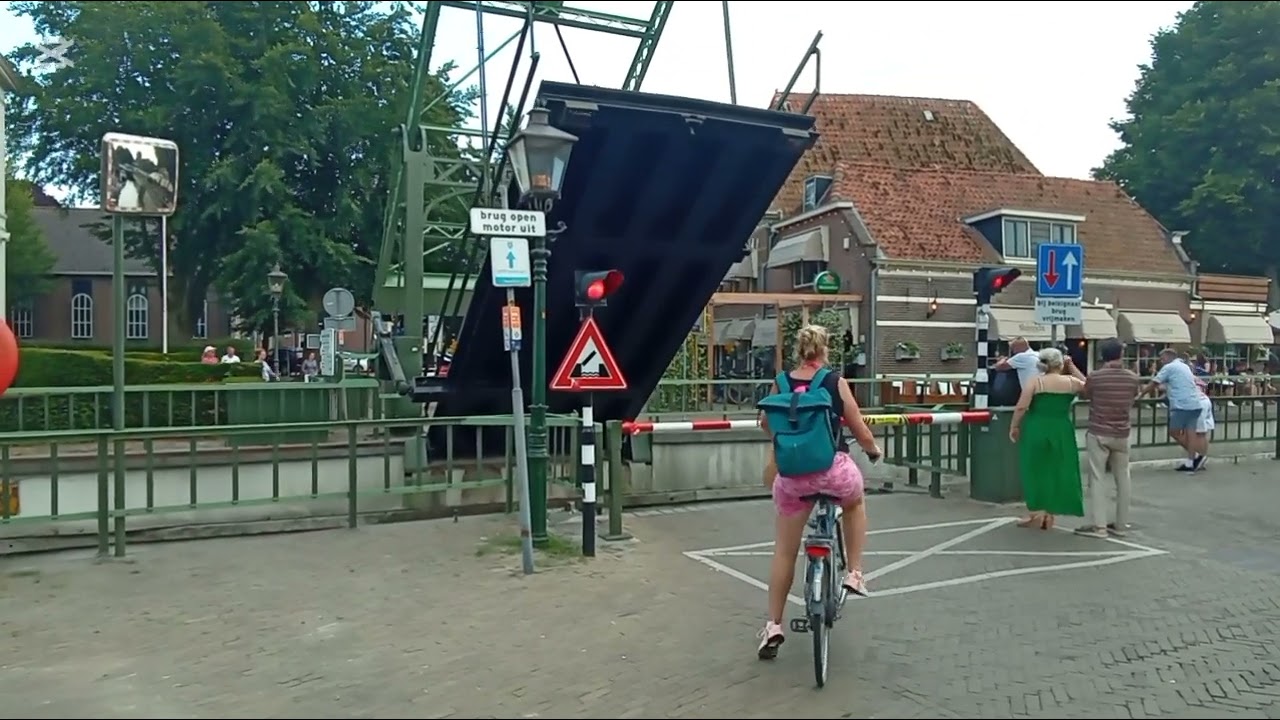 Sluis brug opening in Blokzijl!! 😂