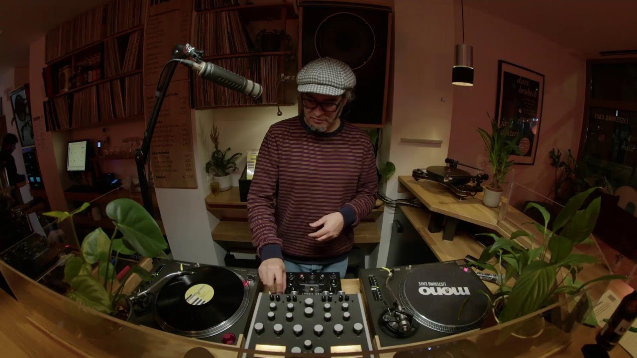 Uplifting Latin, Salsa & Bossa Nova Vinyl Mix w/ El Flambo | mono•radio