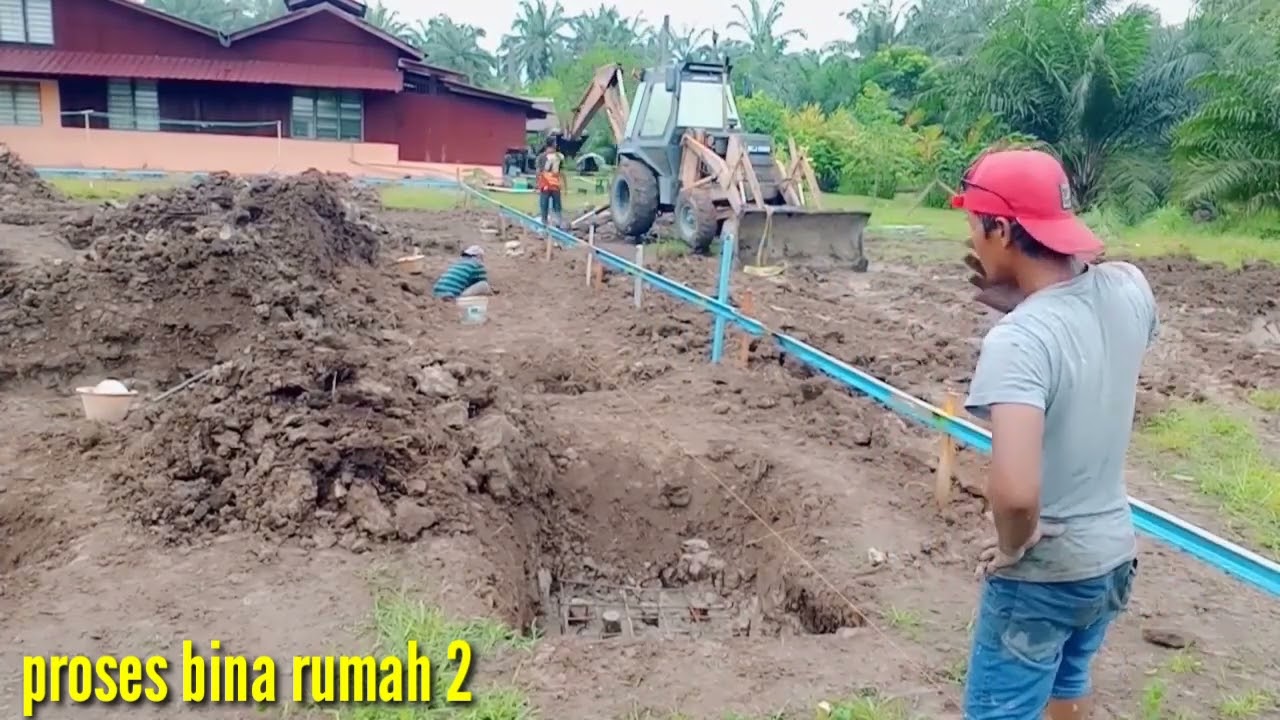 proses bina rumah/piling kayu bakau,ikat besi,cara level ikat bata footing, potong kayu bakau
