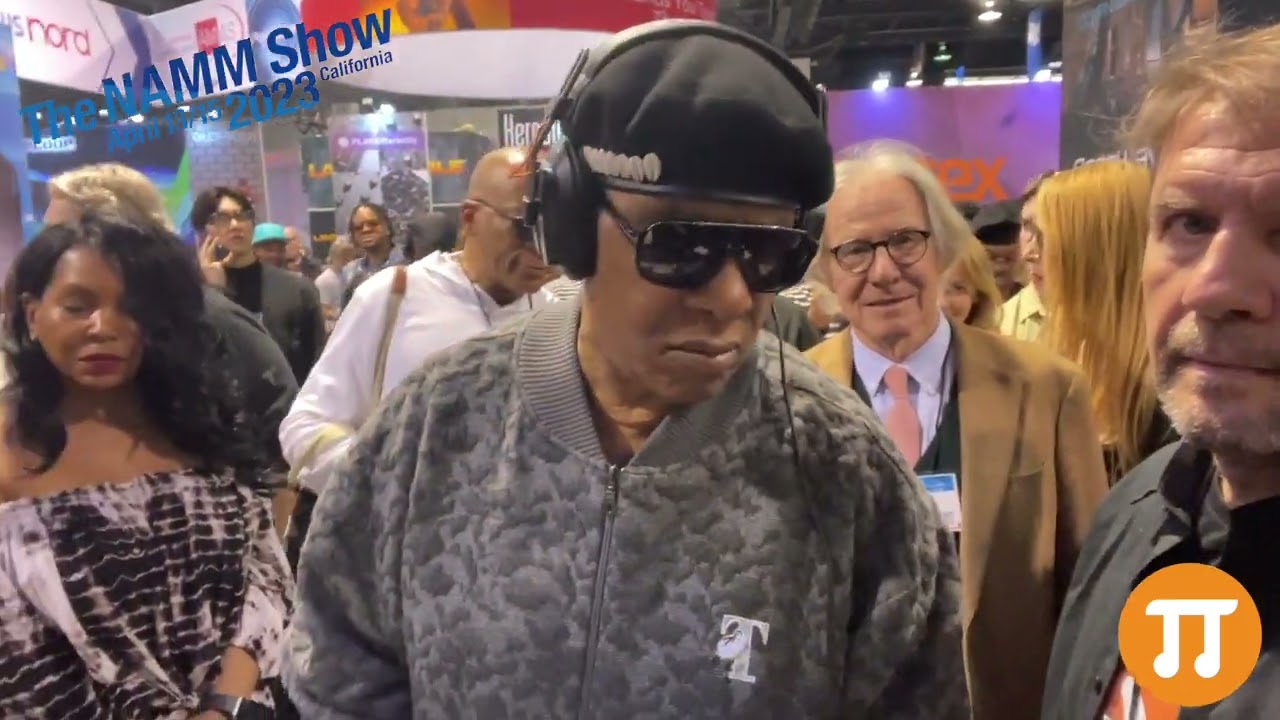 NAMM 2023: Stevie Wonder plays PSound 
