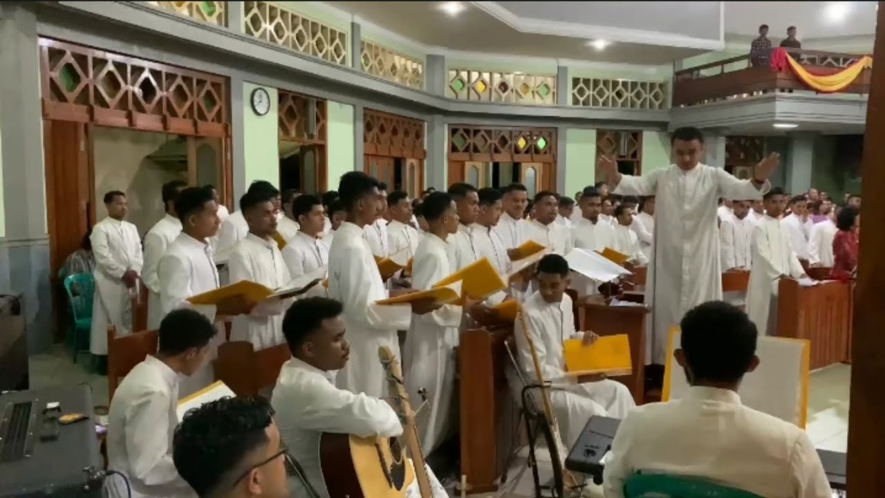 Lagu Gloria Malam Paskah Cipt. Joudy Aray // KOOR PARA FRATER SVD // LEDALERO CHOIR