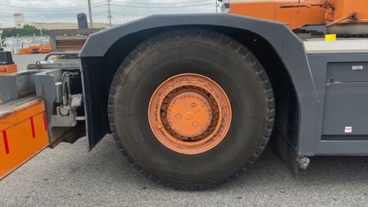 KATO (65 ton) Rough Terrain Crane KR65H (2006) For Sale