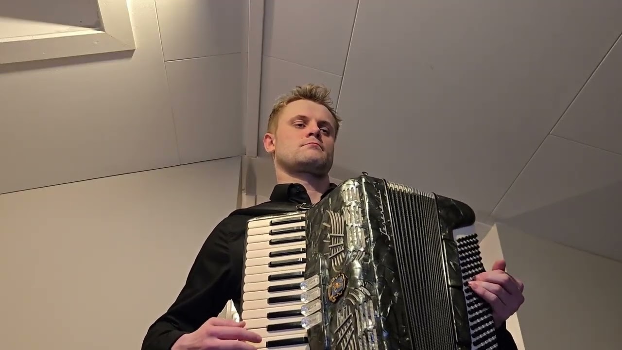 Green Day - Holiday - Accordion Cover