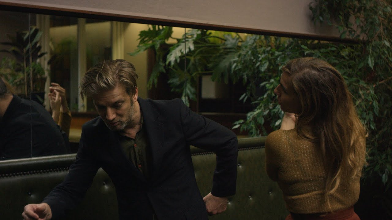 Bertrand Belin -  Lentement (feat. Barbara Carlotti) (Clip Officiel)