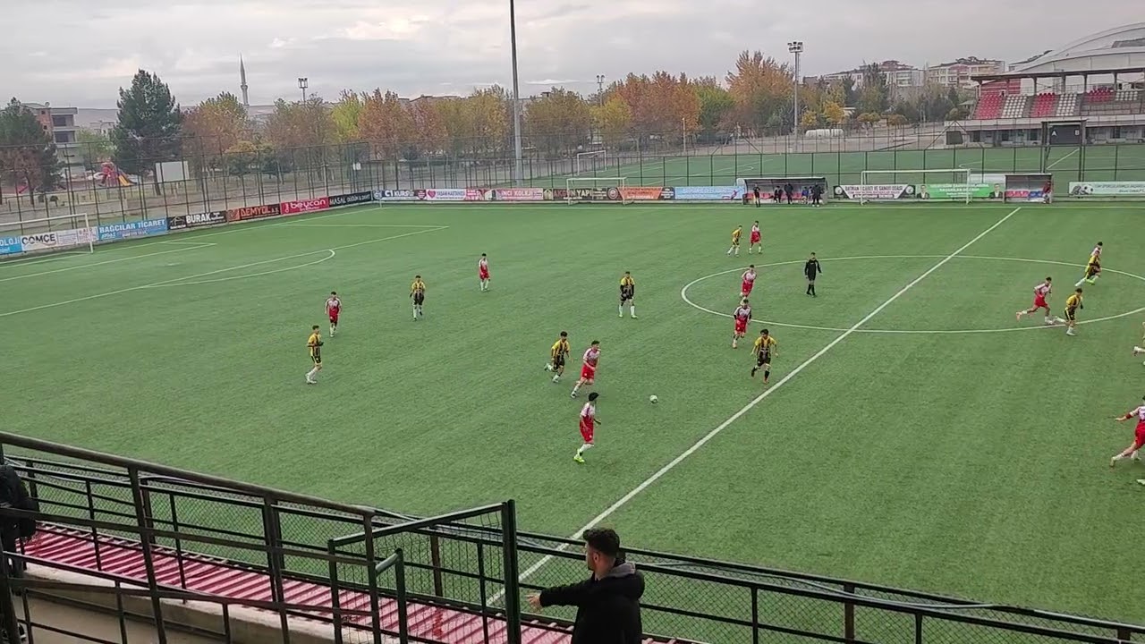 Batman Spor Lisesi - Yahya Kemal Beyatlı AL (2024-2025 Batman Okul Sporları Futbol Grup Maçı)