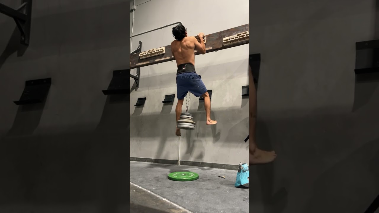 125lb 1 rep max pull-up at 150 BW #bouldering #indoorclimbing #climbing