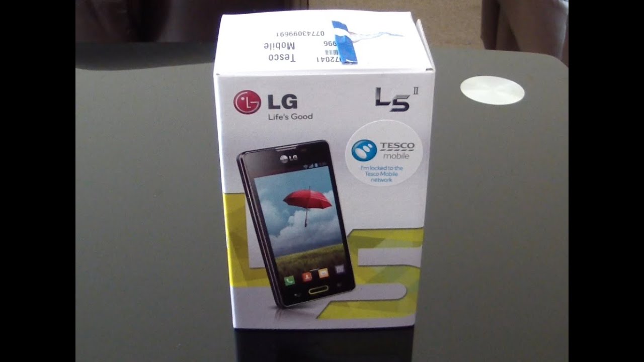 Unboxing the LG L5 2 (LG E460) Smartphone.