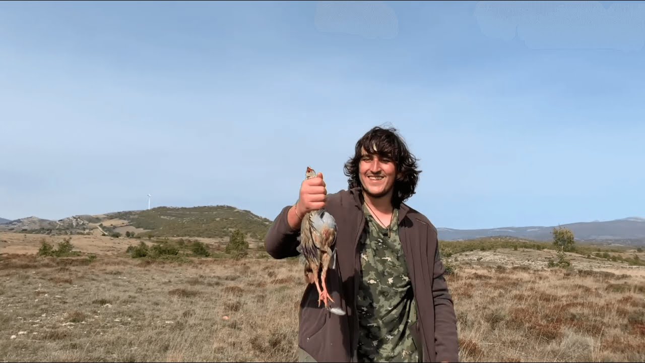 Primer día de caza de perdiz con Pablo y Jorge en Palencia. -José Santos-