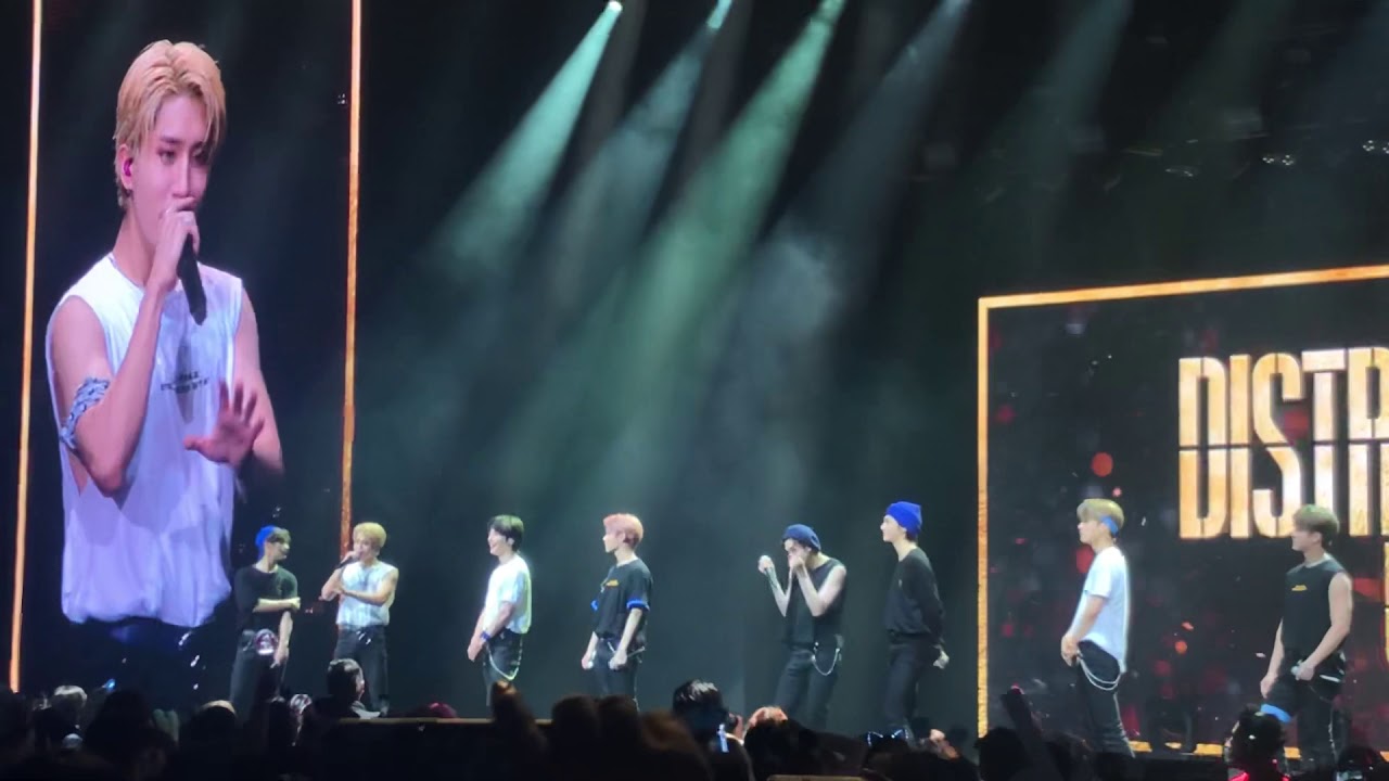 STRAYKIDS District Unlock Tour in  LA fancam - Fan Video Project + Talking Ment 3 (Ending)