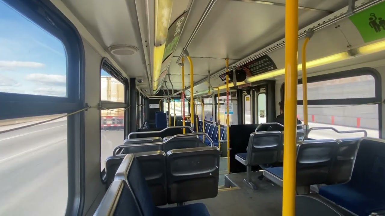 (Retired) Hamilton Street Railway 2006 New Flyer D40LF 0721 on route 11 Parkdale