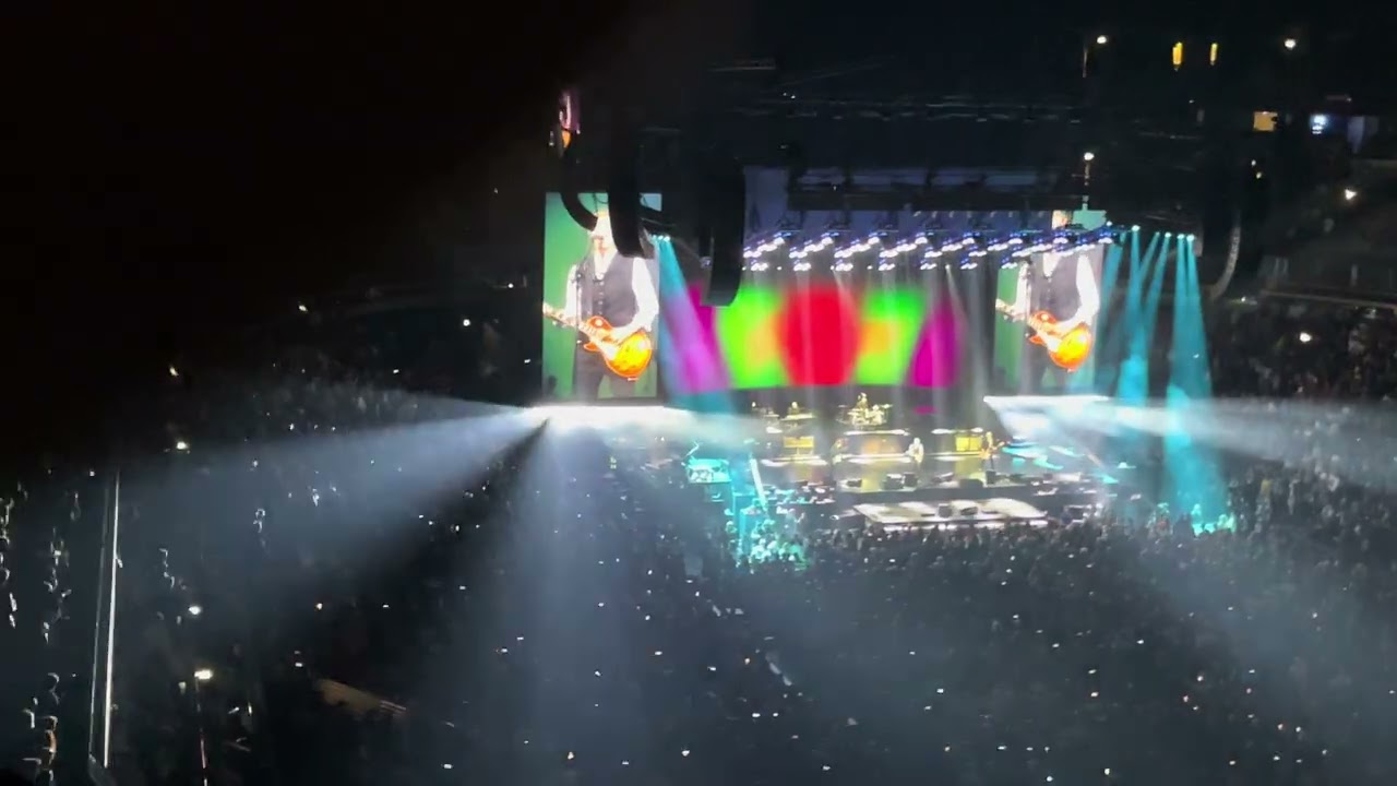 Paul McCartney live Chicago 11/25/25