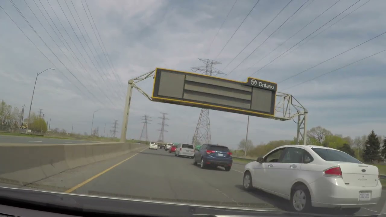 Afternoon drive in the east end of Hamilton (Kenilworth Avenue to Eastport Drive (Via the QEW)