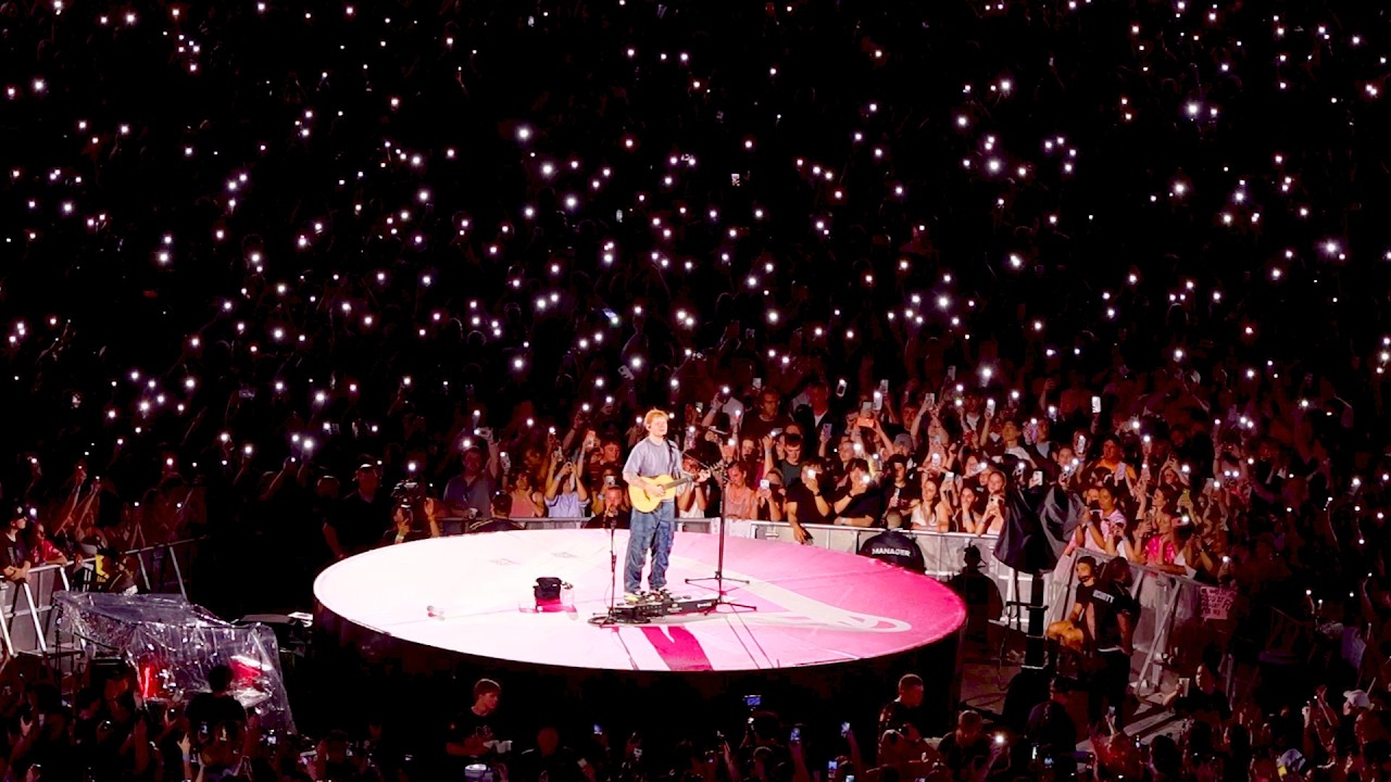 Ed Sheeran - Perfect (Marvel Stadium Loop Tour)