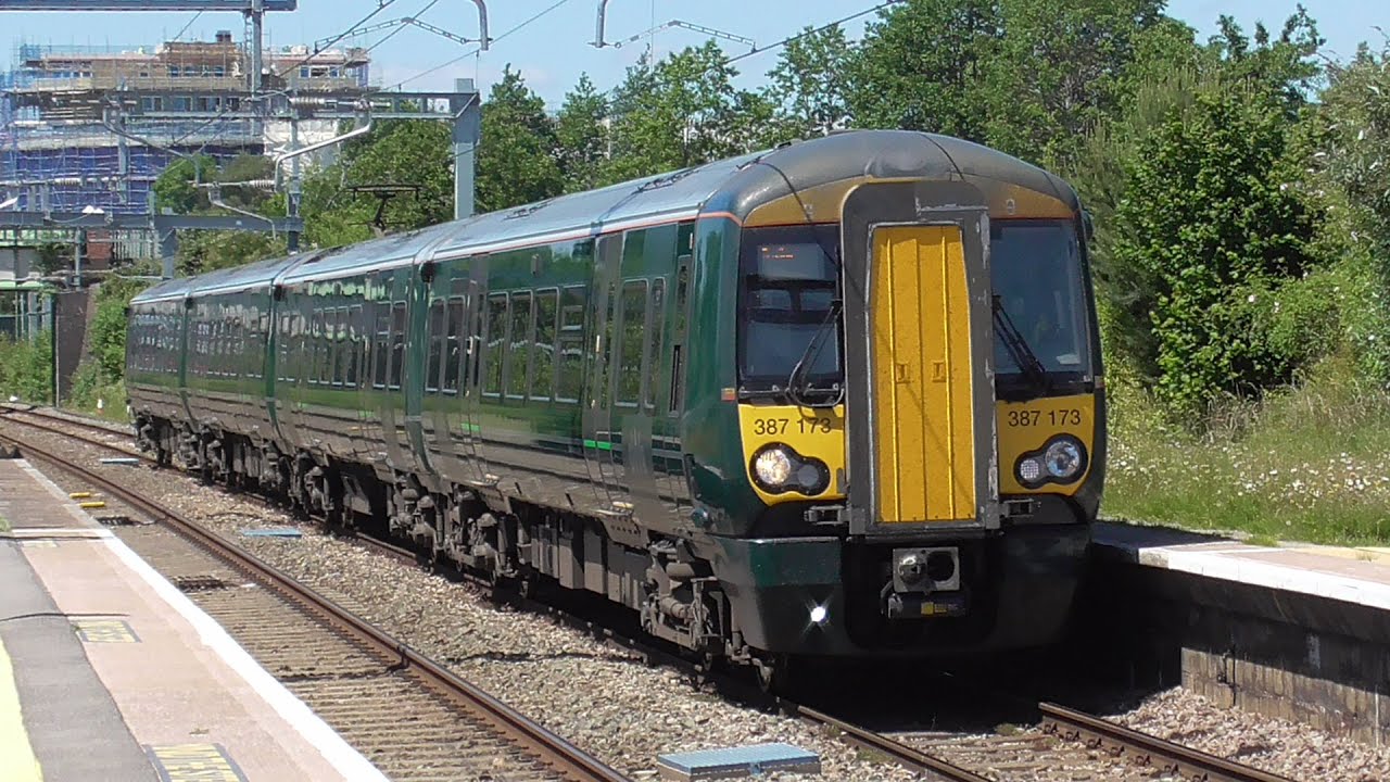Trains at Newbury Racecourse (RTL) - 14/06/2022