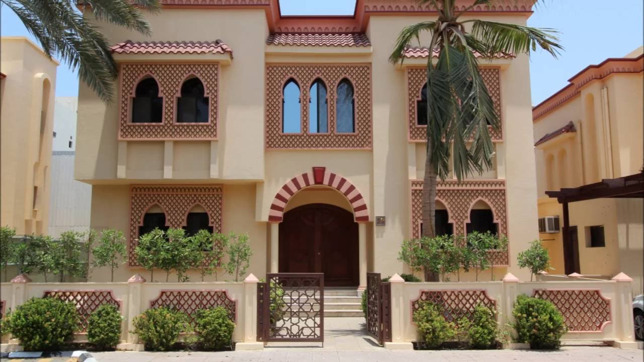 Well-Maintained,SuperSpacious & Sunny 3BR Villa available in a Compound.  CHA0103-29