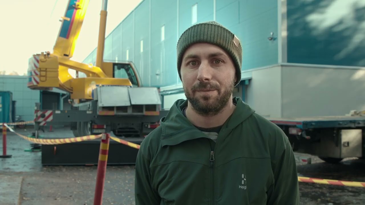 World´s largest blast cleaning robot - Sandblasting huge structures