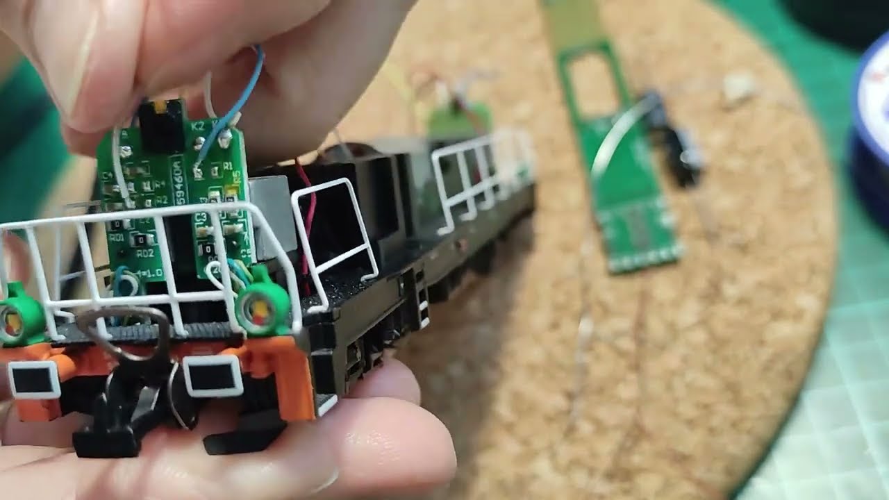 Tutorial: Montaż RB2400 do modelu SM42 w skali H0
