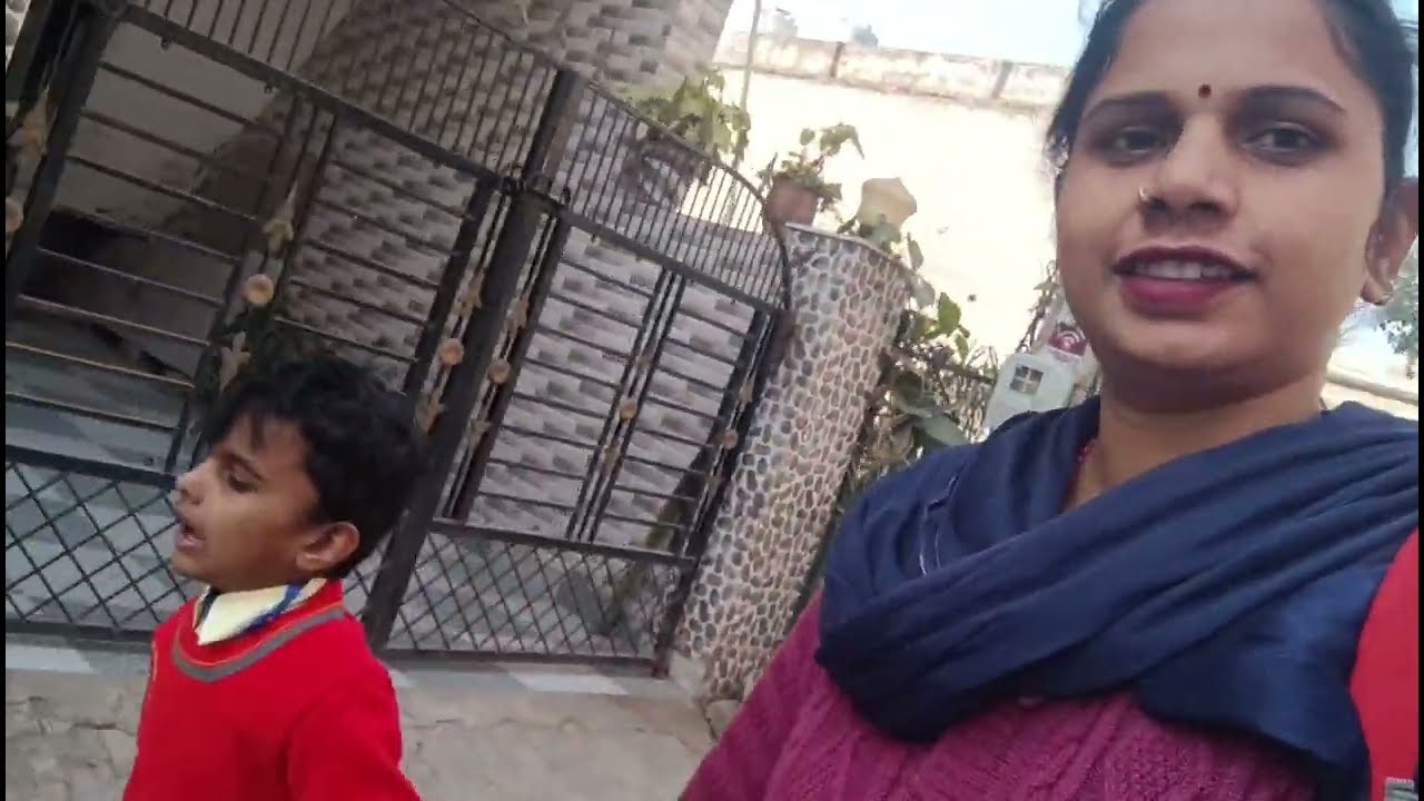 मै मेरा बाबु दोनो रास्ते में 
