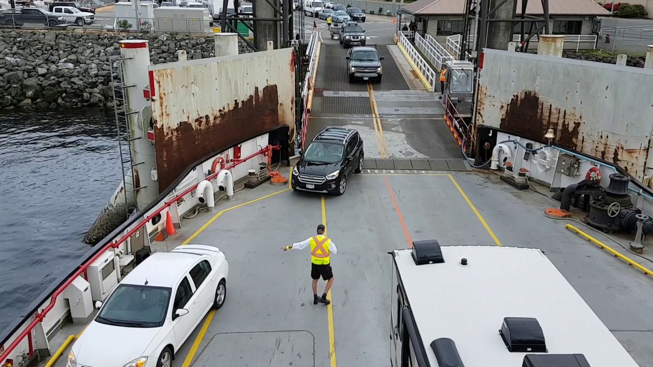 Loading the MV Powell River Queen - BC Ferries