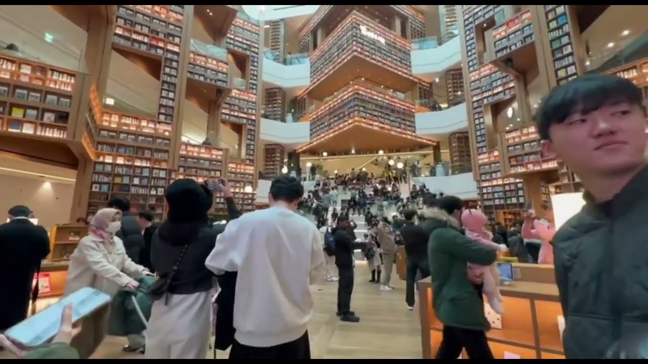 Byeolmadang Starfield Library Suwon - Walking Tour in Seoul