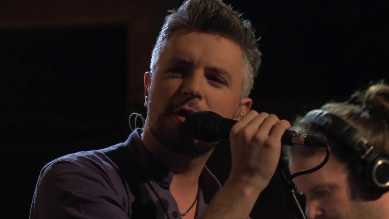 The Jarlath Henderson Band - Courting Is A Pleasure | Celtic Connections | TG4