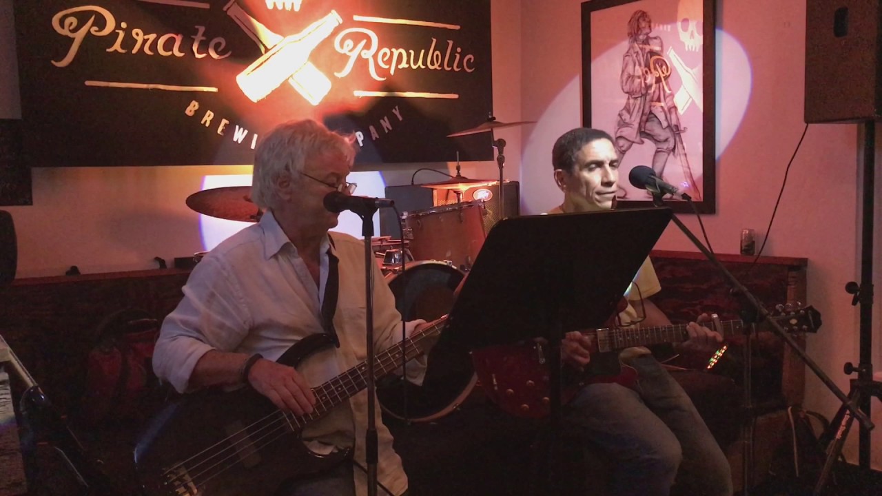 Tim Deal & Phill Smallwood Hallelujah live at Pirate Republic Brewing