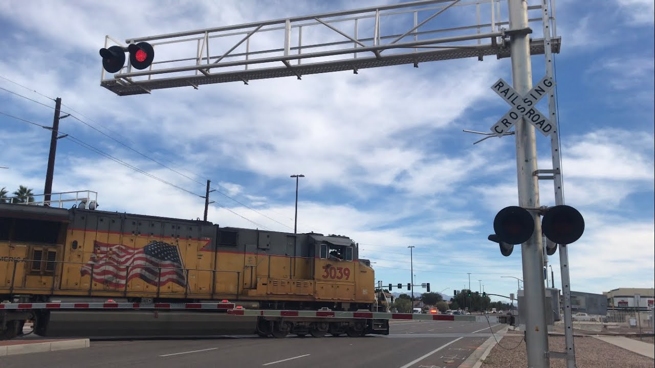 UP crossing in Gilbert, AZ! W Guadalupe Rd. 11/26/2025