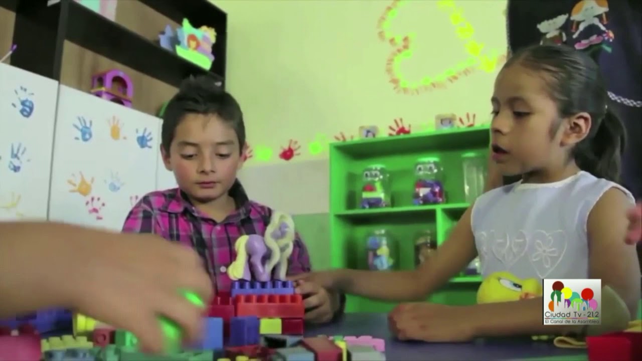 ¿Qué pasa con la adopción en México? / Thelma Gómez Durán - Con Sentido