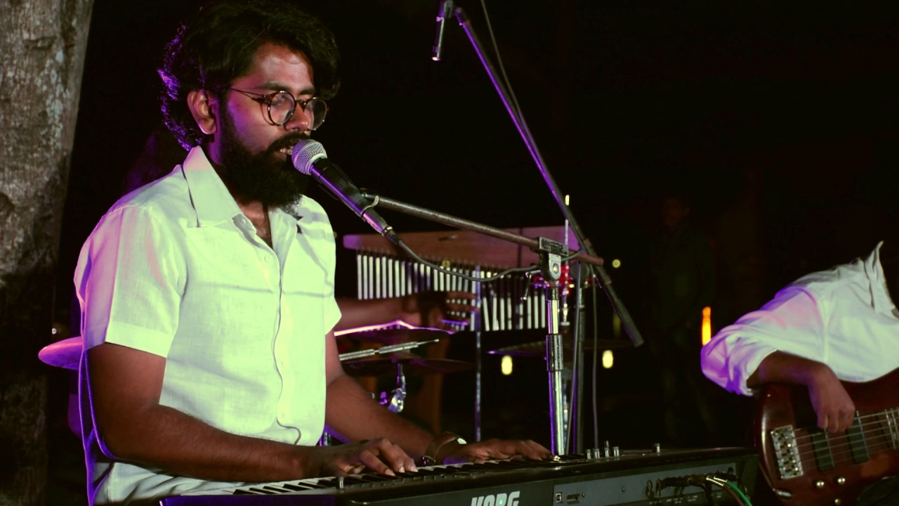 Live In Lakes: Aloye Bhaloye by Tamal-N-Trip